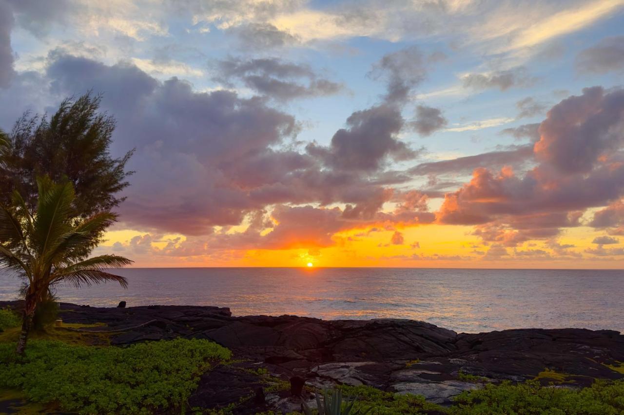 Direct Oceanfront, Big Island Home Keaau Exterior photo